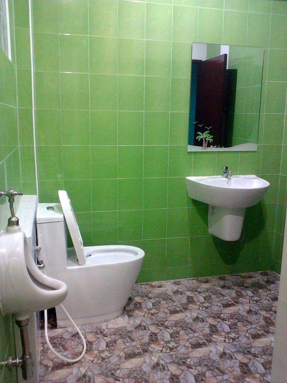 Baan Benjathip Hostel Amphawa Kamer foto